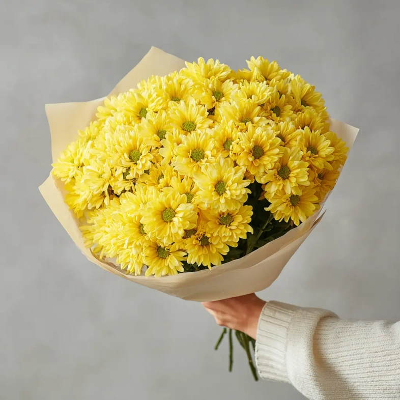 Монобукет из желтых кустовых хризантем
