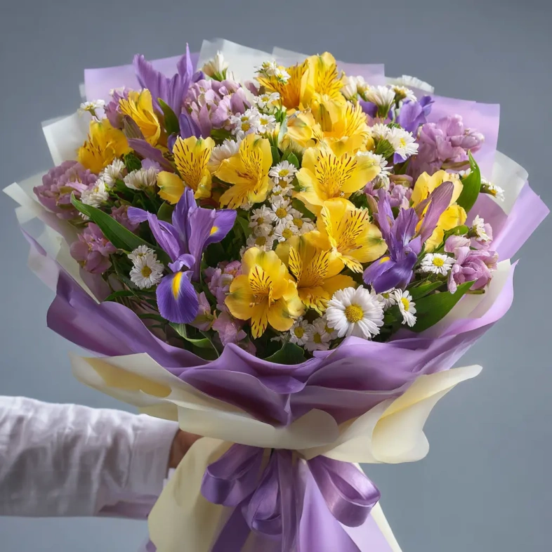 Букет с альстромериями &laquo;Солнечная вспышка&raquo;