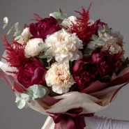Букет с пионами &laquo;Бархатный шелест&raquo; 0