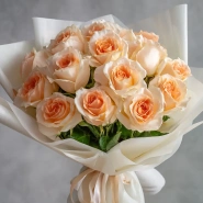 15 персиковых эквадорских роз 1