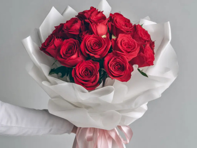 Красные розы «Страсть мгновения»